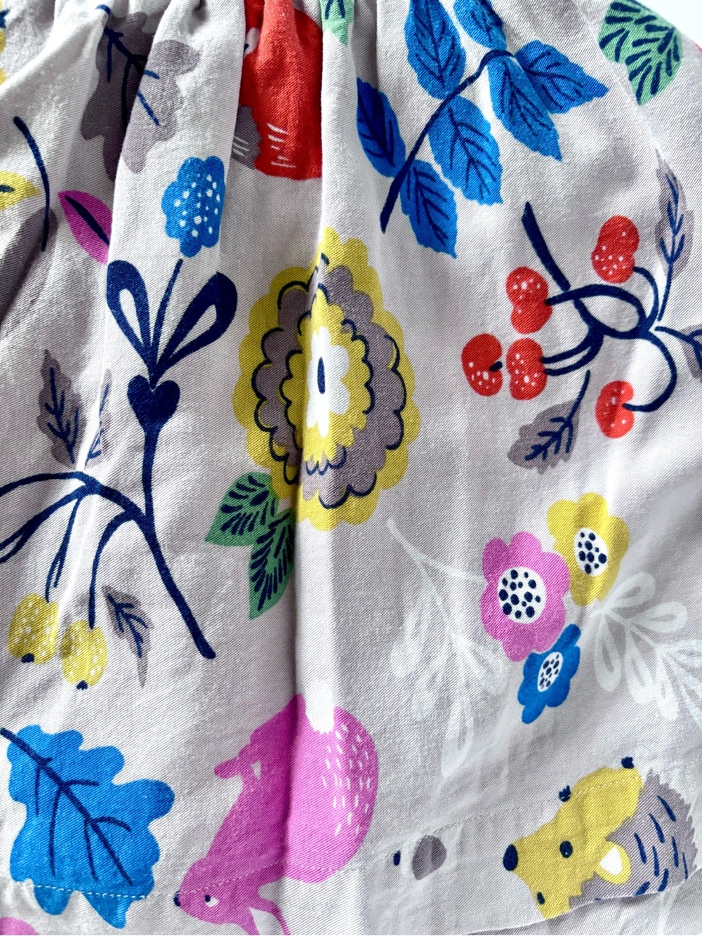 Mini Boden Girls Warm Gray Woodland Animals Skirt • EUC • Size 3–4 - Picture 5 of 7